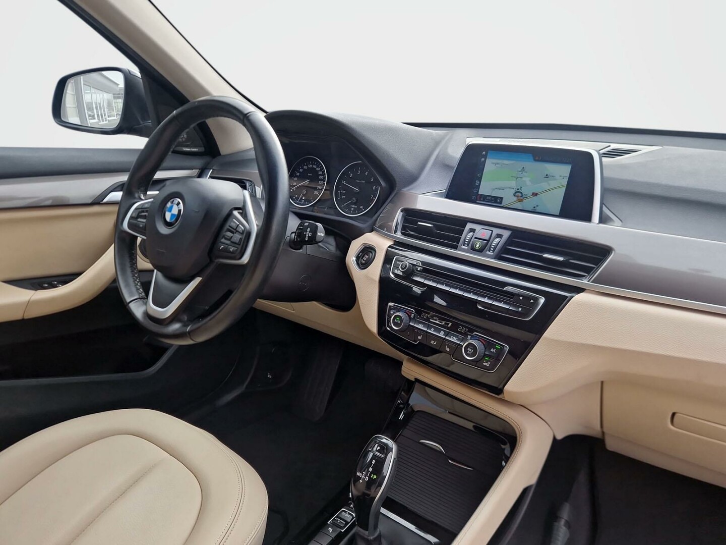 BMW-X1-9